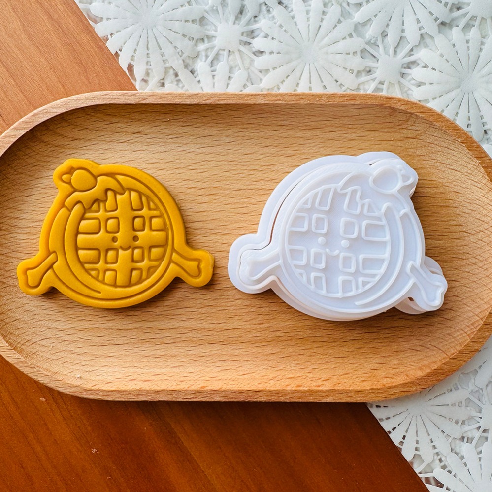 قوالب بسكويت لطيفة على شكل برج - مراجعة Kitchen Baking Cookies وسعره