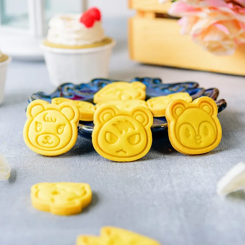 قالب تقطيع الكعك والبسكويت على - مراجعة Kitchen Tools In Baking وسعره