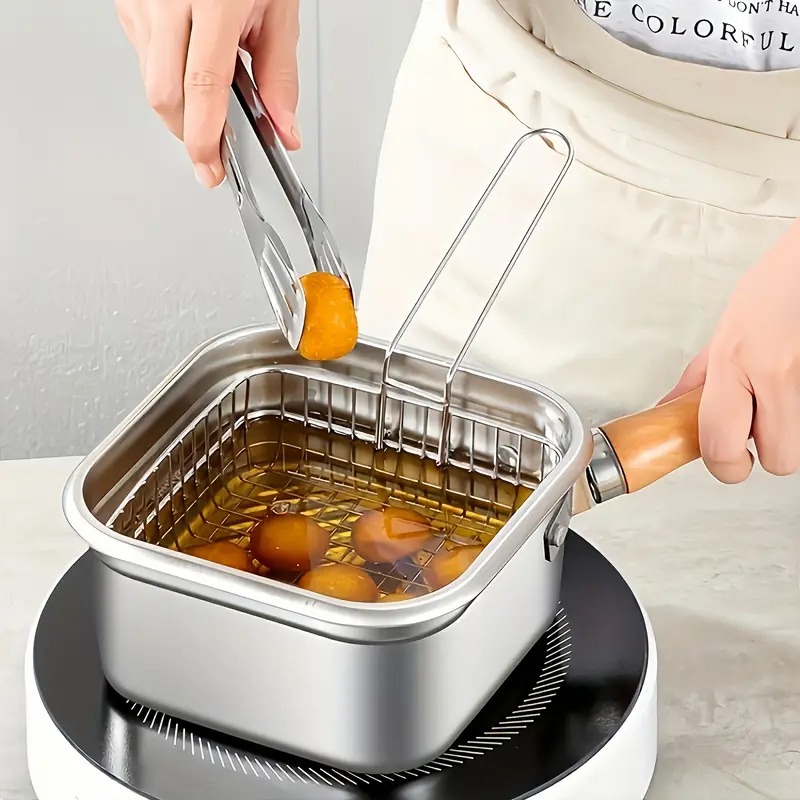 مقلاة عميقة مربعة الشكل من الف - مراجعة Kitchen Baking Pan Set وسعره