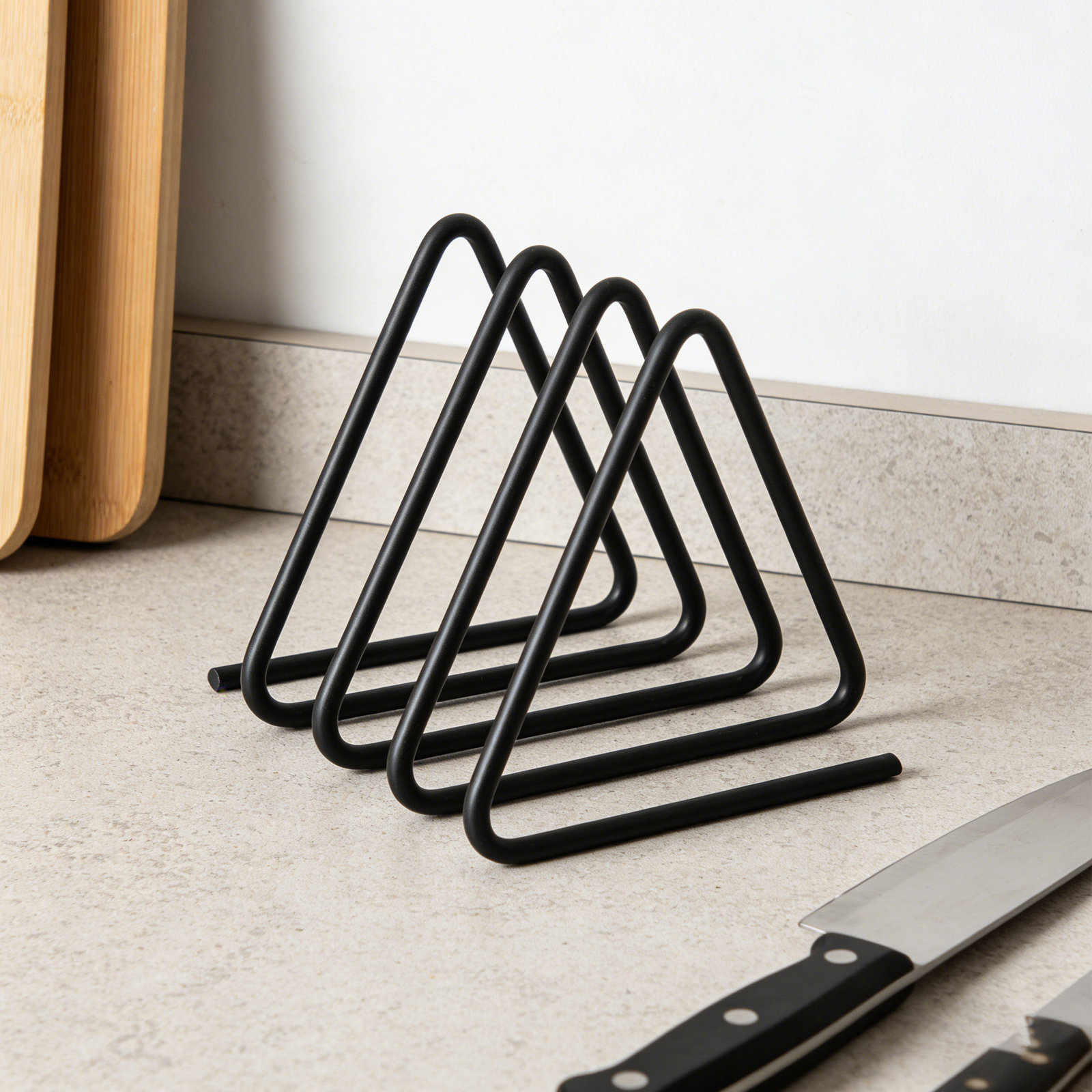 حامل ألواح تقطيع مثلث الشكل من - مراجعة Kitchen Baking Sheet Organizer وسعره